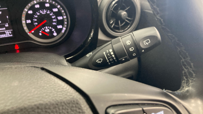 Hyundai i10 1.0 MPi SE Connect 5dr Petrol Hatchback